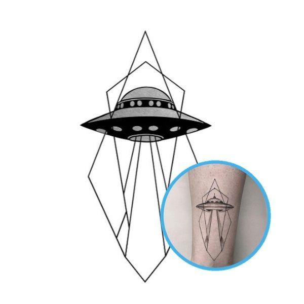 Flyktig geometrisk solsystemtatuering