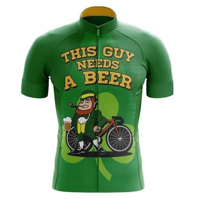 Camisola de ciclismo este tipo precisa de uma cerveja