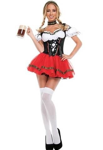 Roupa de mulher para o oktoberfest