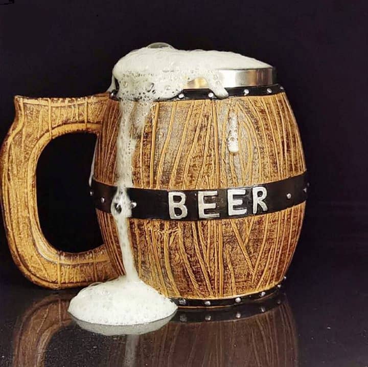 Caneca de barril de cerveja