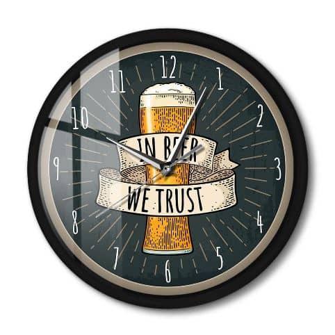 Ceas de perete in beer we trust