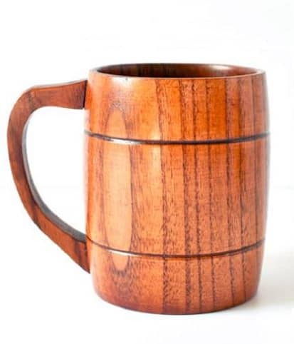 Caneca de madeira medieval