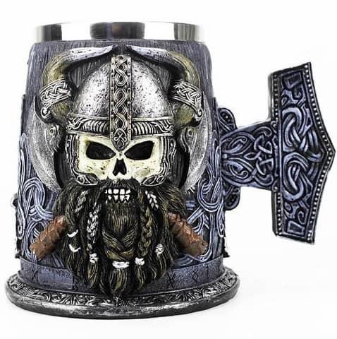 Caneca de caveira viking