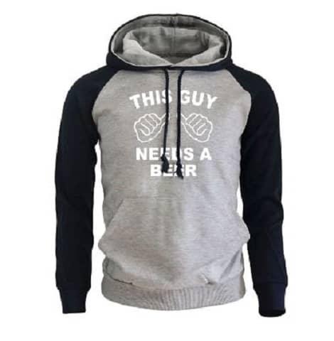 Hoodie, este gajo precisa de uma cerveja