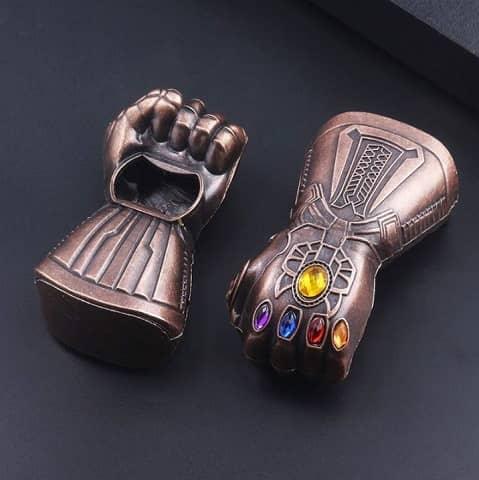 Thanos handschoen flesopener