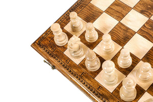 Simpelt skakbræt og skakspil