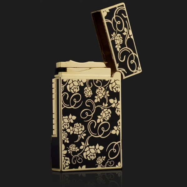 Amber rosa storm lighter