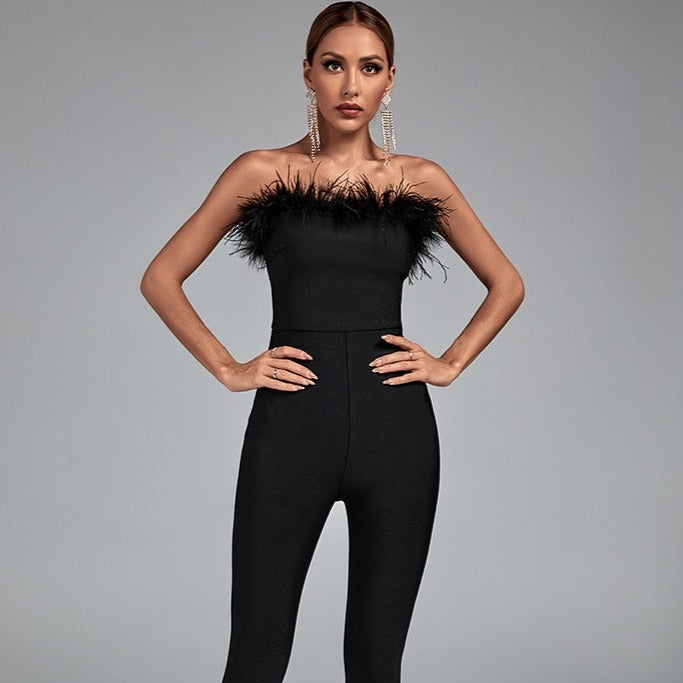 Musta Bustier Jumpsuit Höyhenillä