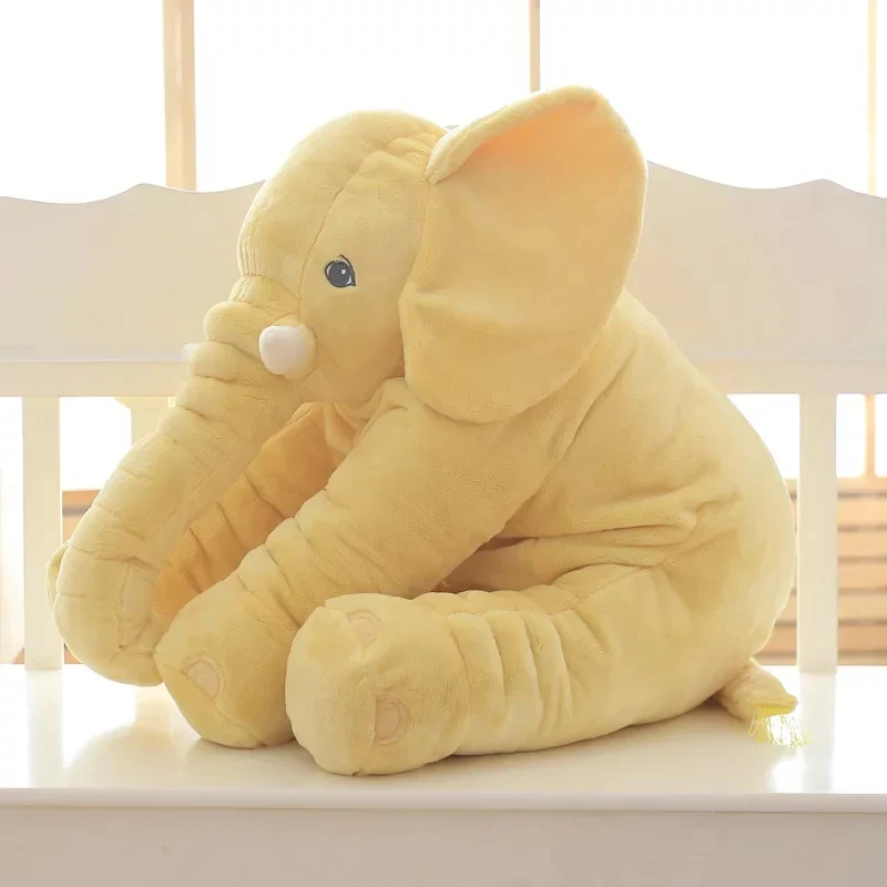 Cojín de peluche de elefante