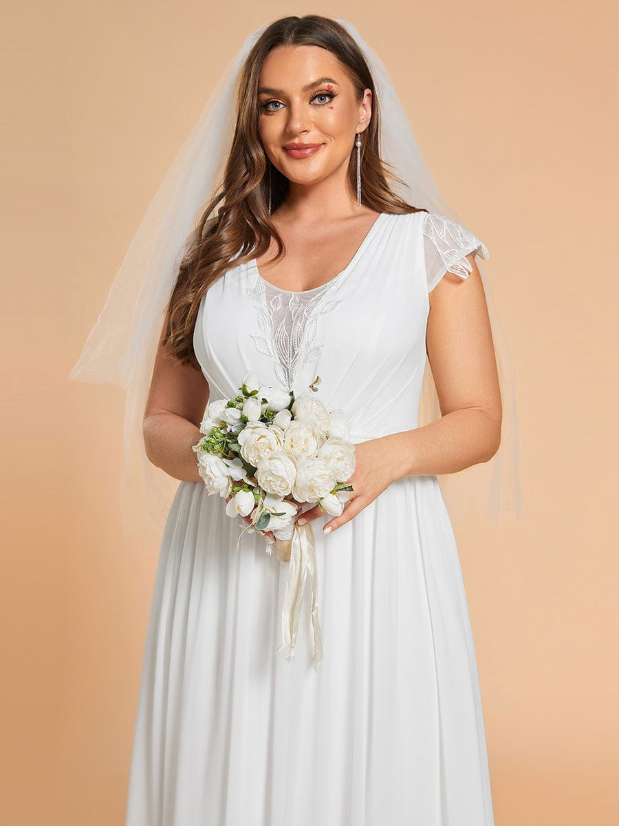 Abiti da sposa plus size con scollo a V e maniche corte in chiffon plissettato