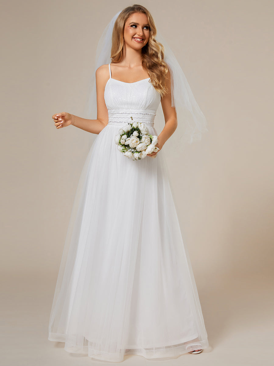 Abito da sposa classico in tulle con spalline regolabili e catena di paillettes in vita