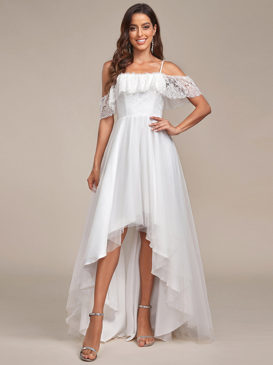 Abito da sposa in pizzo a spalla fredda con spalline alte e basse