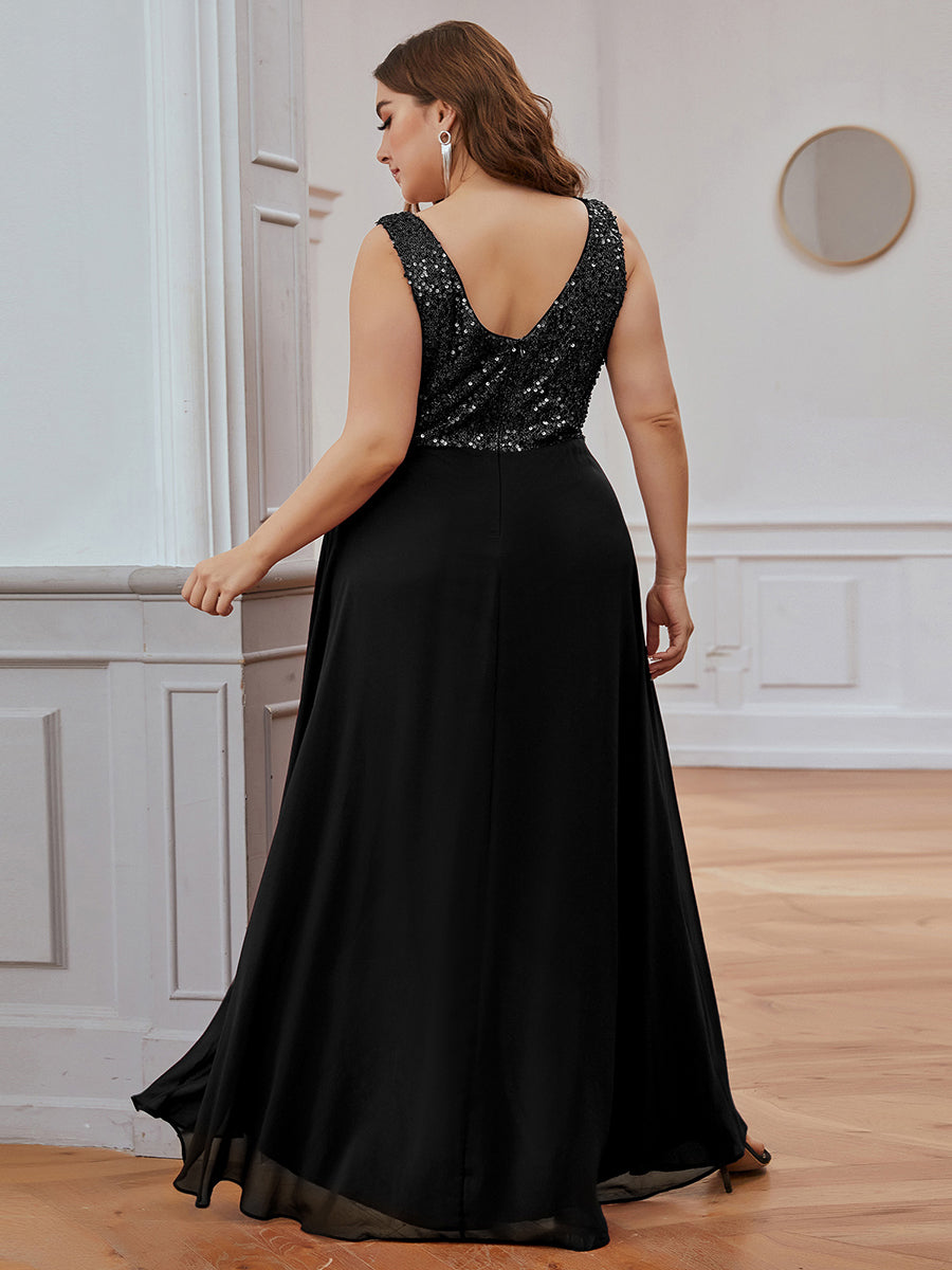 Elegante abito da sera in chiffon con grandi paillettes