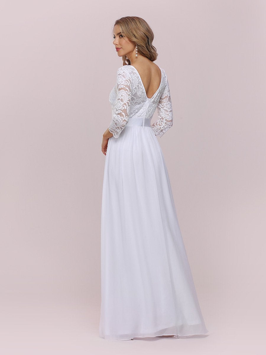 Abito da sposa semplice e casual in pizzo e chiffon