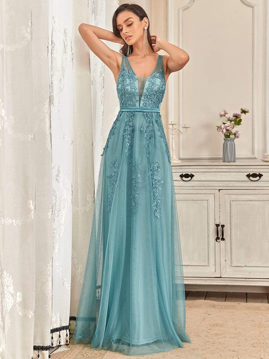 Elegante abito da sera senza maniche in tulle fluente