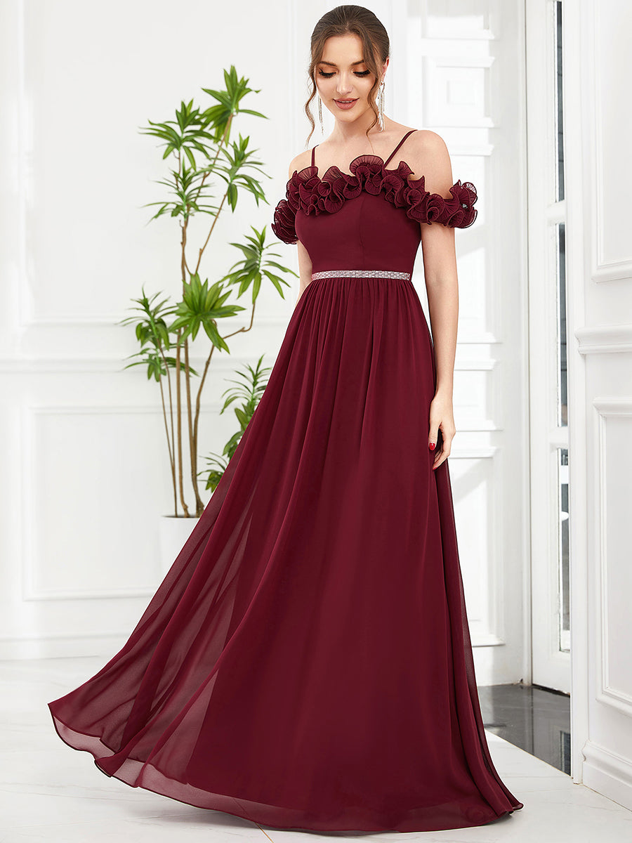 Brudepikekjole i chiffon, off-the-shoulder, tynne stropper med volanger