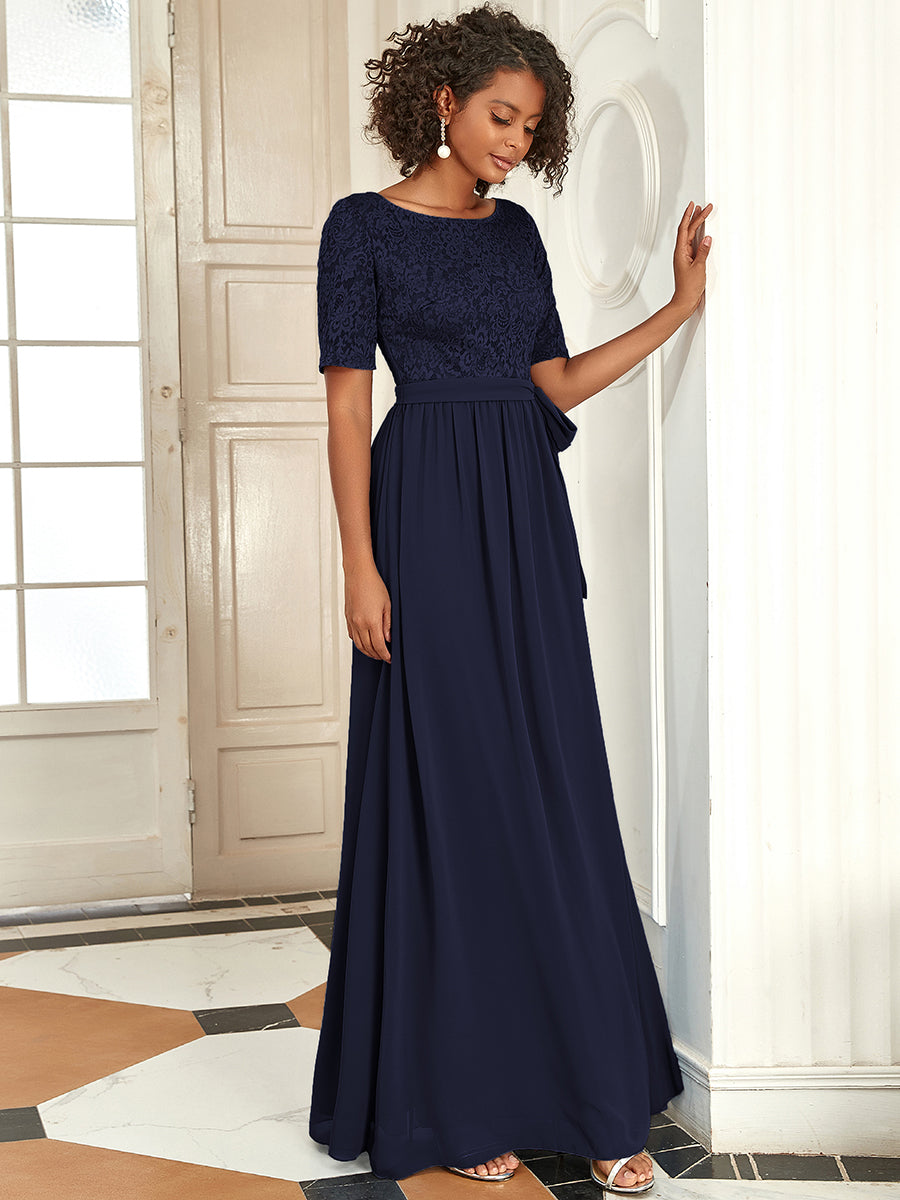 Elegante abito da sera in pizzo e chiffon con cintura per donna