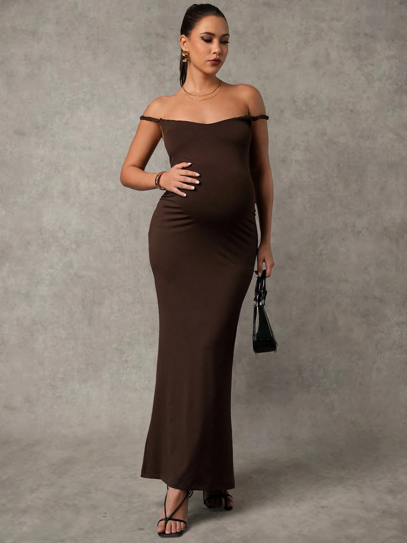Rochie de maternitate elegantă de culoare solidă, fără umeri, cu croială tip sirenă