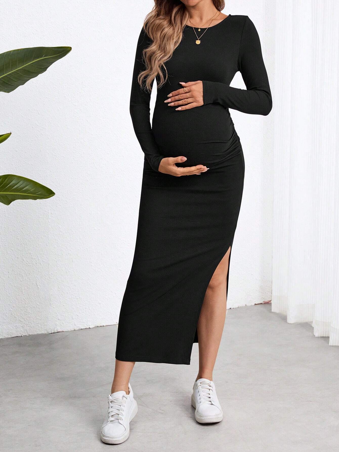 Rochie de maternitate neagră cu croială lungă și ajustată, rochie bodycon pentru femeile însărcinate