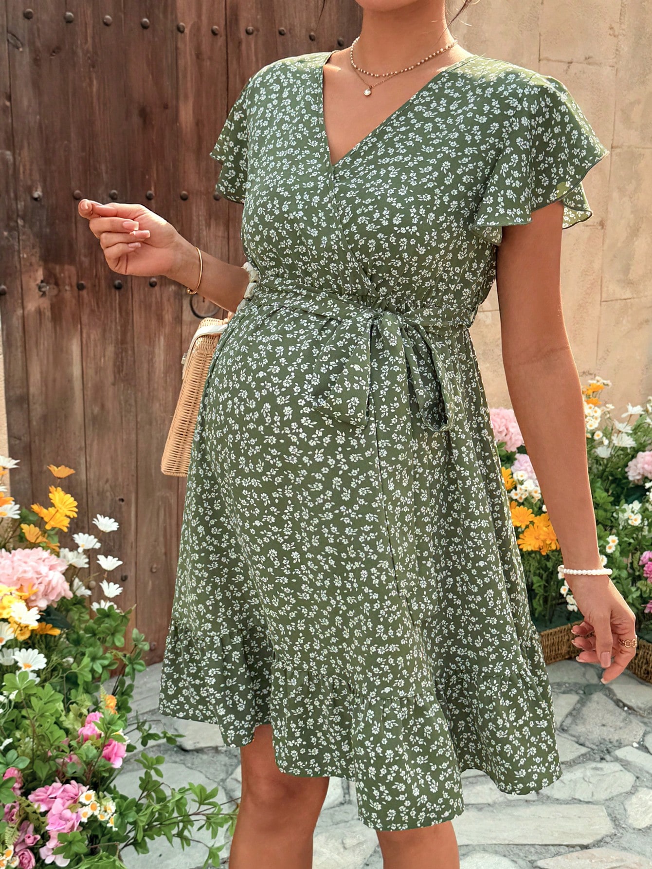 Rochie de maternitate cu decolteu în V mâneci cu volane complet imprimate rochie scurtă cu cravată, potrivită pentru vacanțe casual în timpul verii