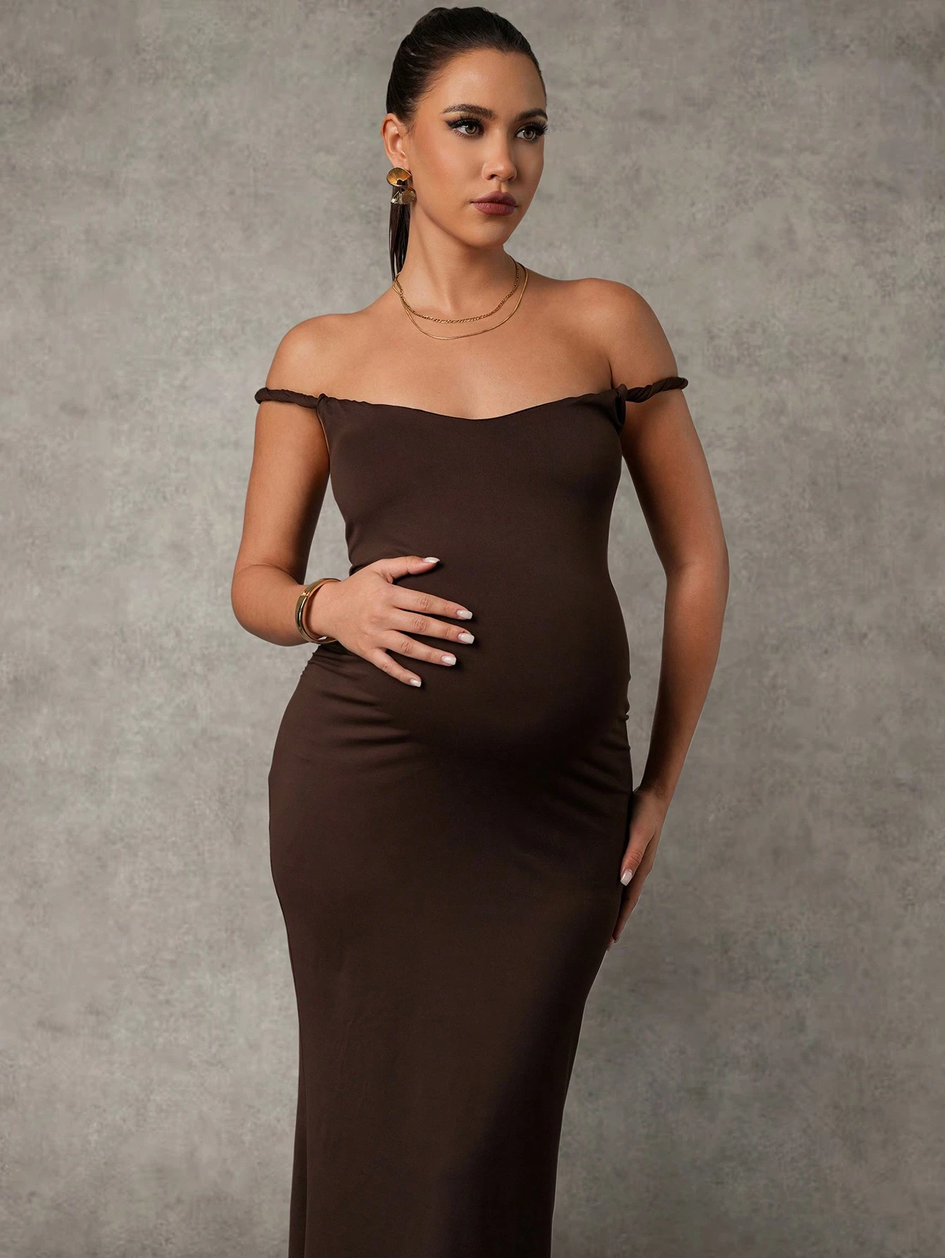 Rochie de maternitate elegantă de culoare solidă, fără umeri, cu croială tip sirenă