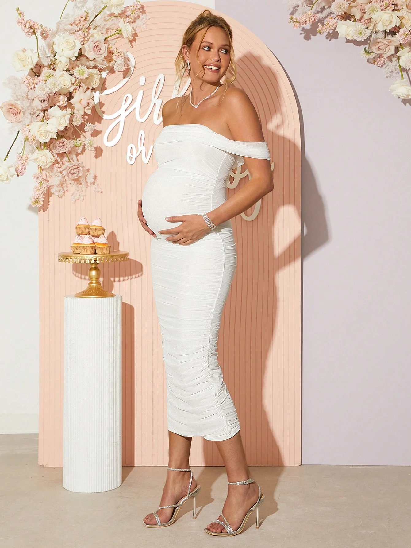 Rochie elegantă de maternitate de culoare solidă, fără umăr, plisată și ajustată
