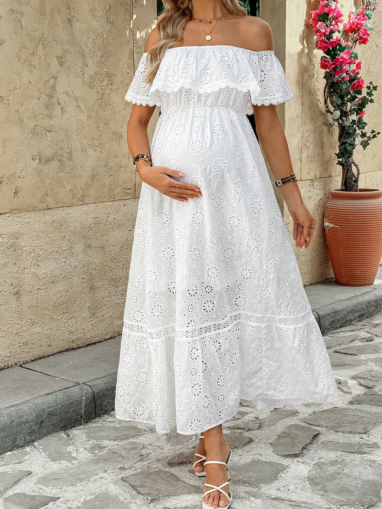 Mammakjole off shoulder hul ut broderi lang kjole ruffle ferie baby shower barselkjole mammakjole kvinners sommerkjole hvit kjole vevd broderi ferie hvit konfirmasjonskjole