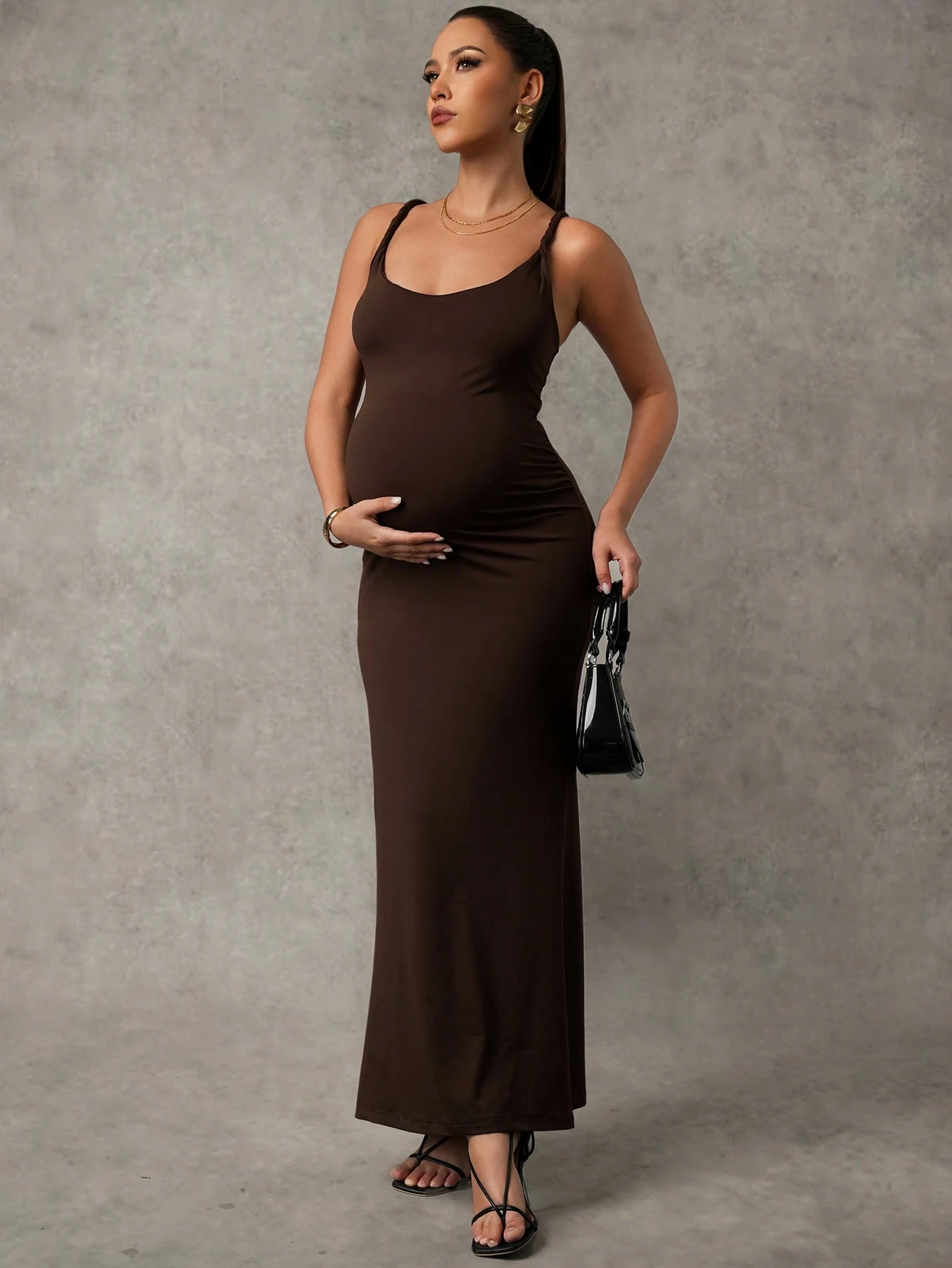 Rochie de maternitate elegantă de culoare solidă, fără umeri, cu croială tip sirenă