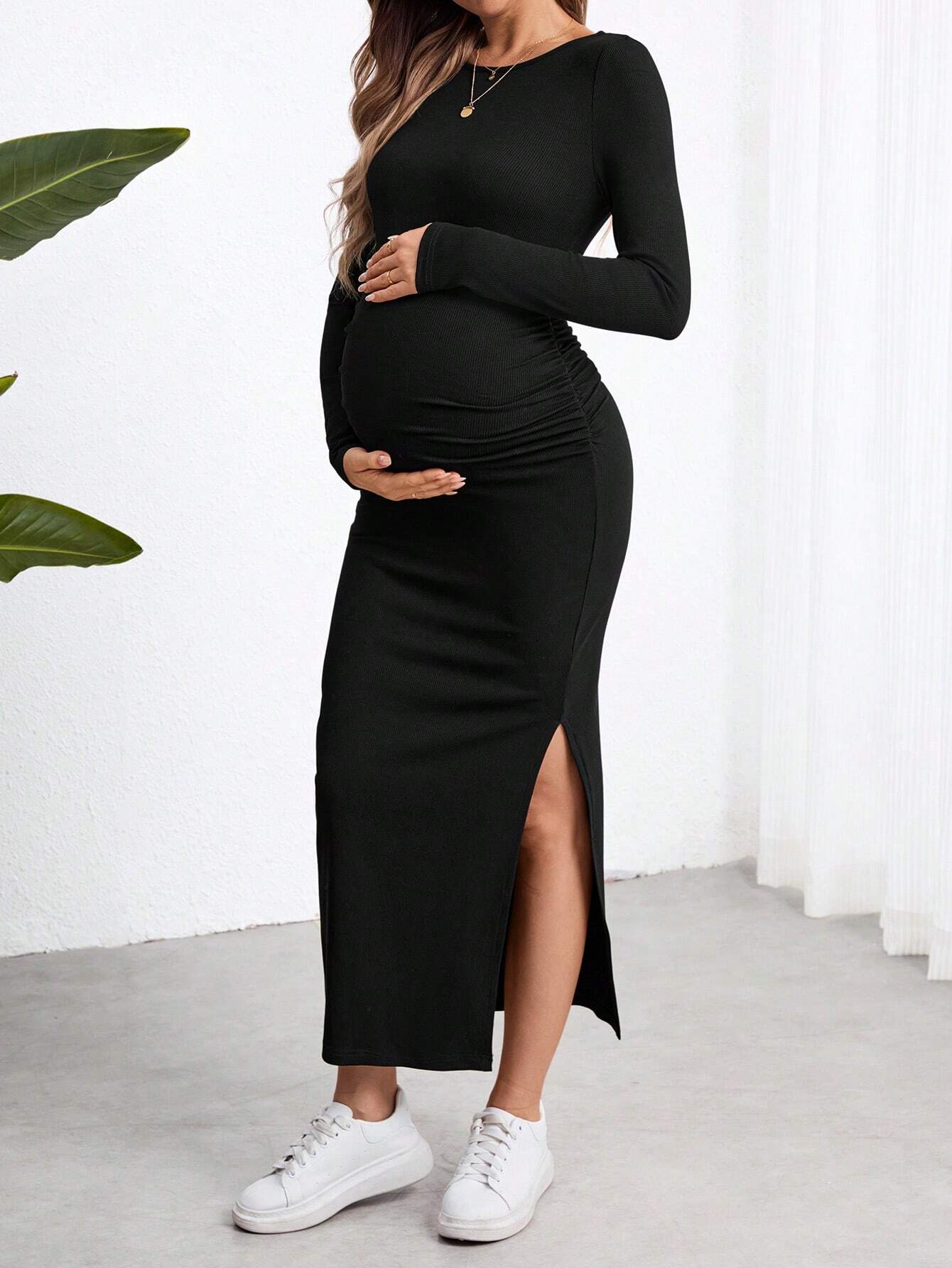 Rochie de maternitate neagră cu croială lungă și ajustată, rochie bodycon pentru femeile însărcinate