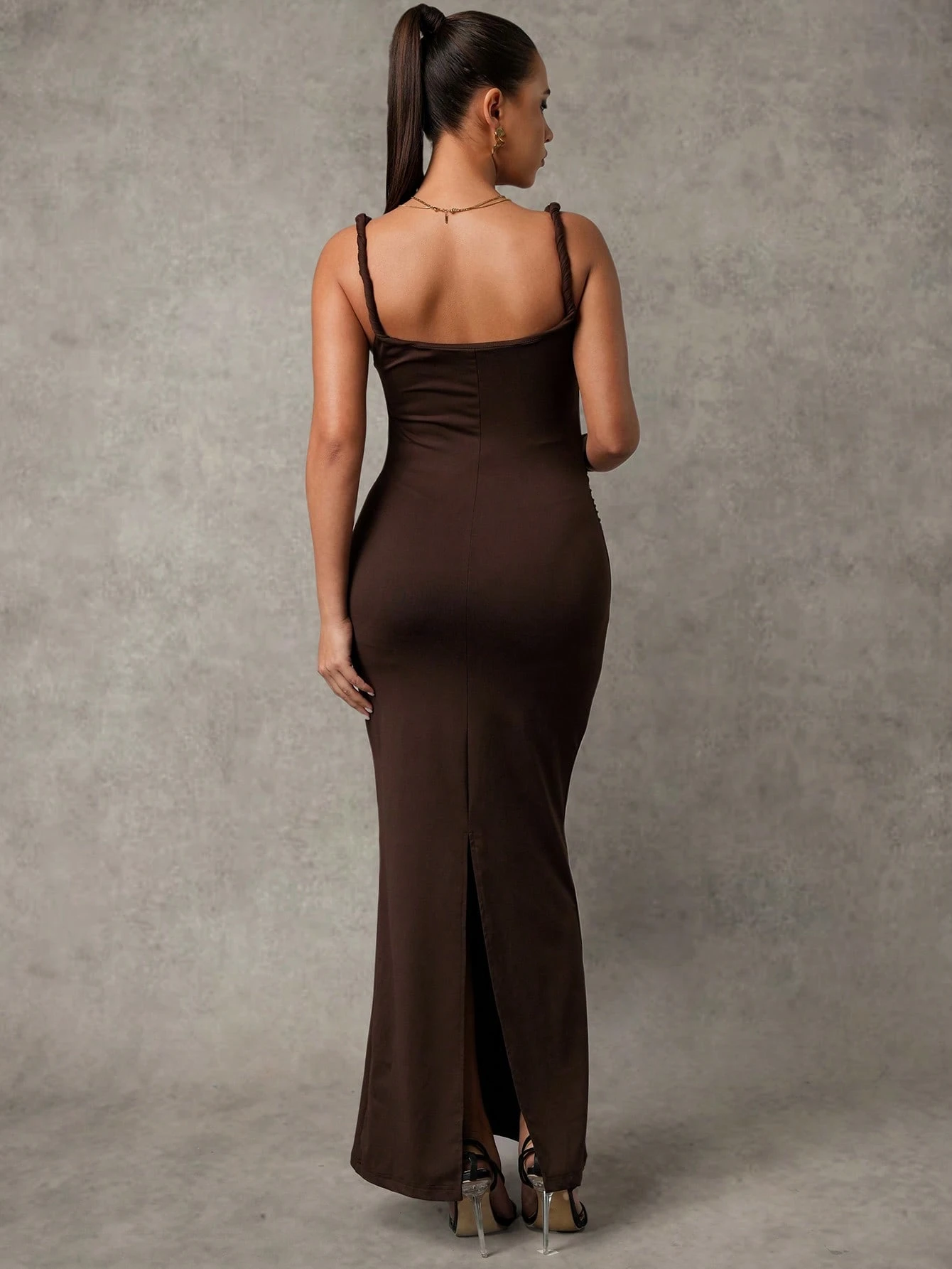 Rochie de maternitate elegantă de culoare solidă, fără umeri, cu croială tip sirenă