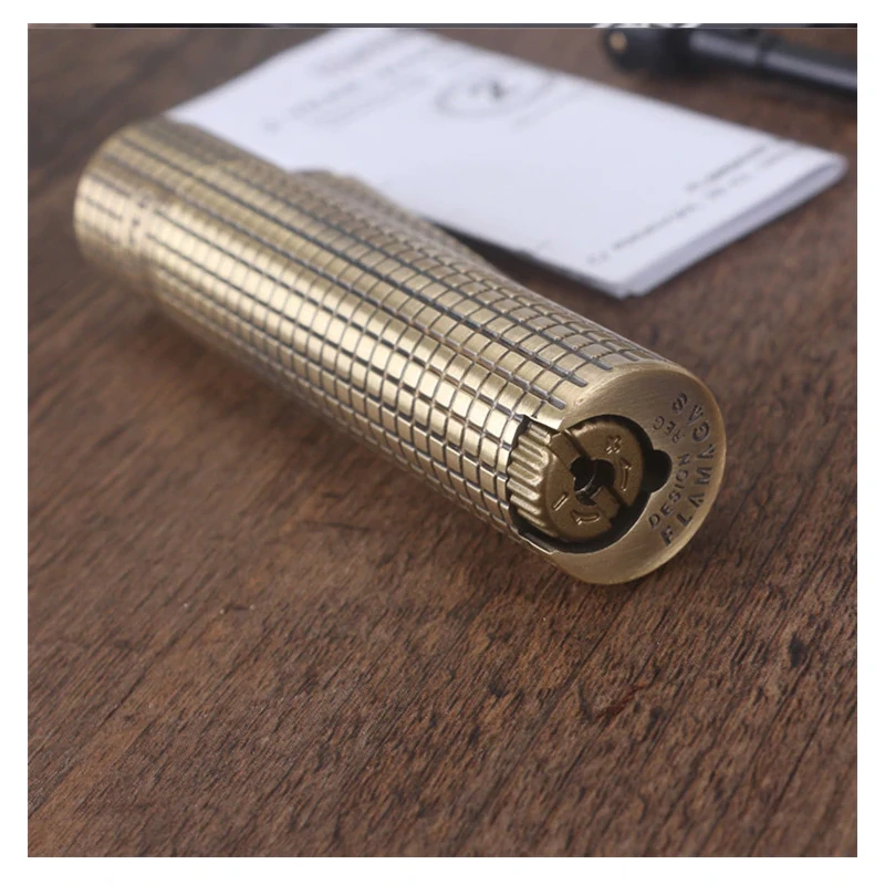 Clipper Metal Checkered Lighter