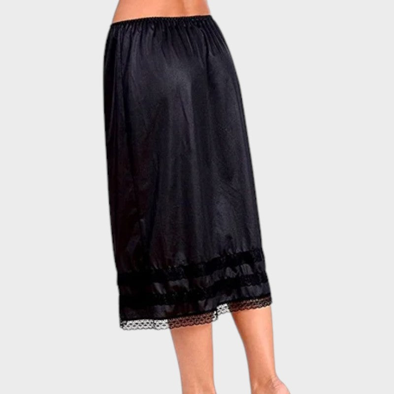 Zwarte petticoat onder rok