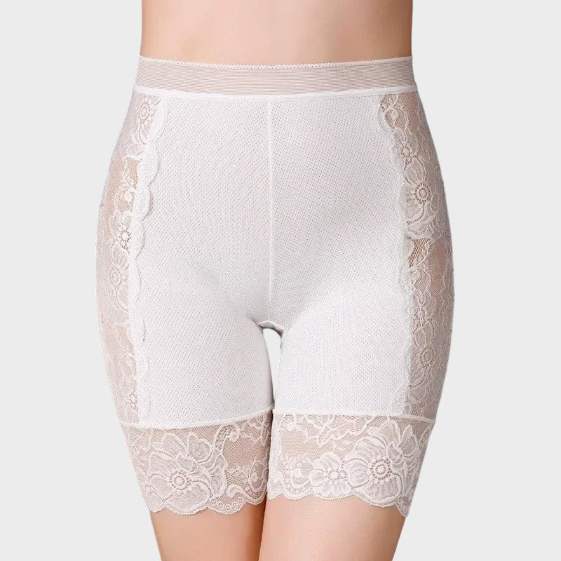 Witte shorts onder rok