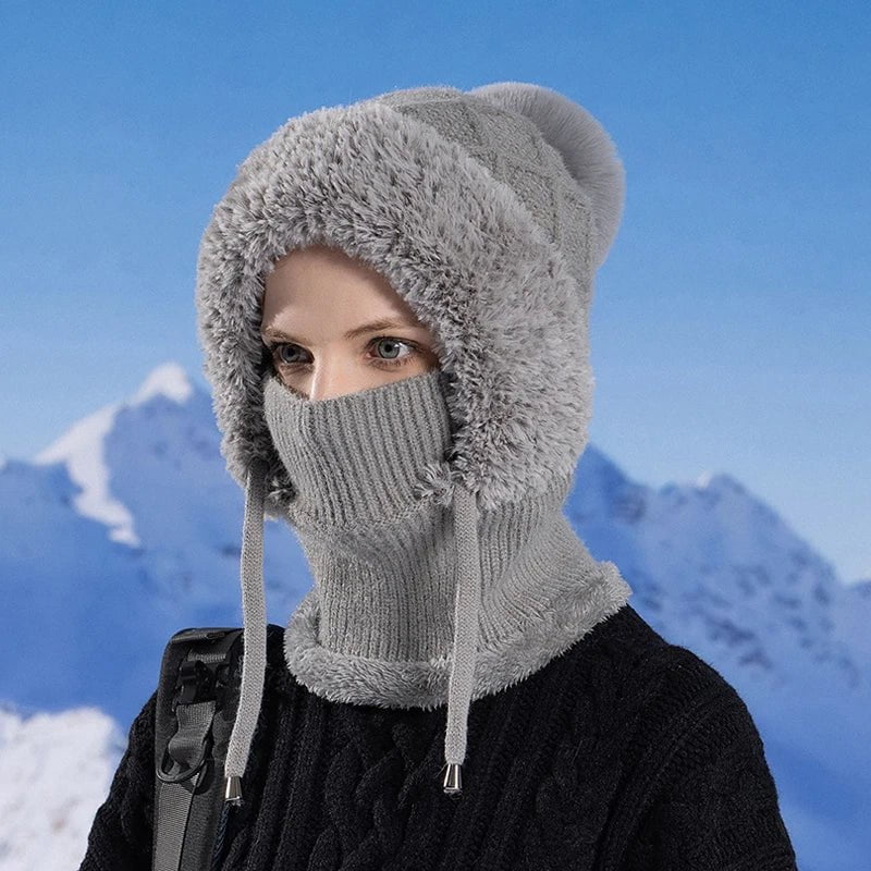 Moteriška balaklava su gobtuvu