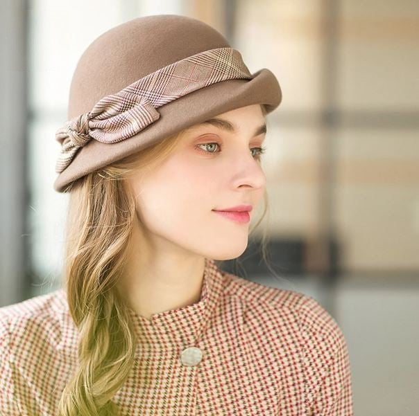 Vintažinė veltinio cloche kepurė