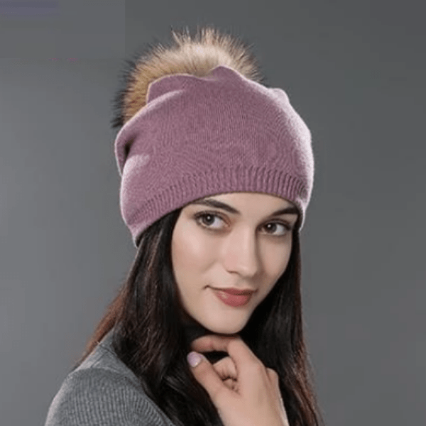 Medvilninė kepuraitė su pomponu