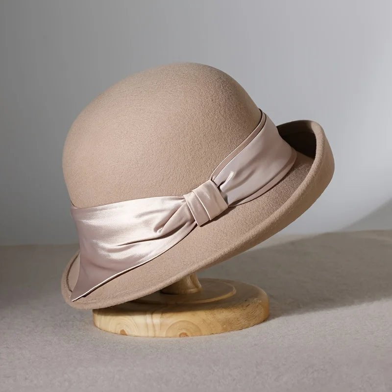 Iškilminga cloche skrybėlė