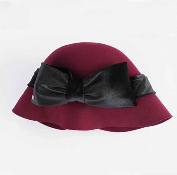 Lengva veltinio cloche skrybėlė