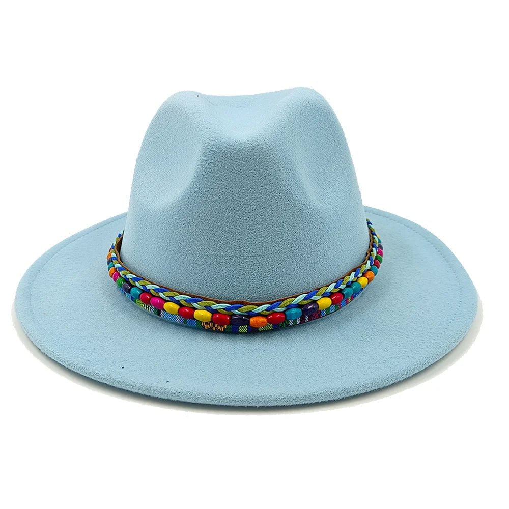 Fedora skrybėlė ir deranti rankinė