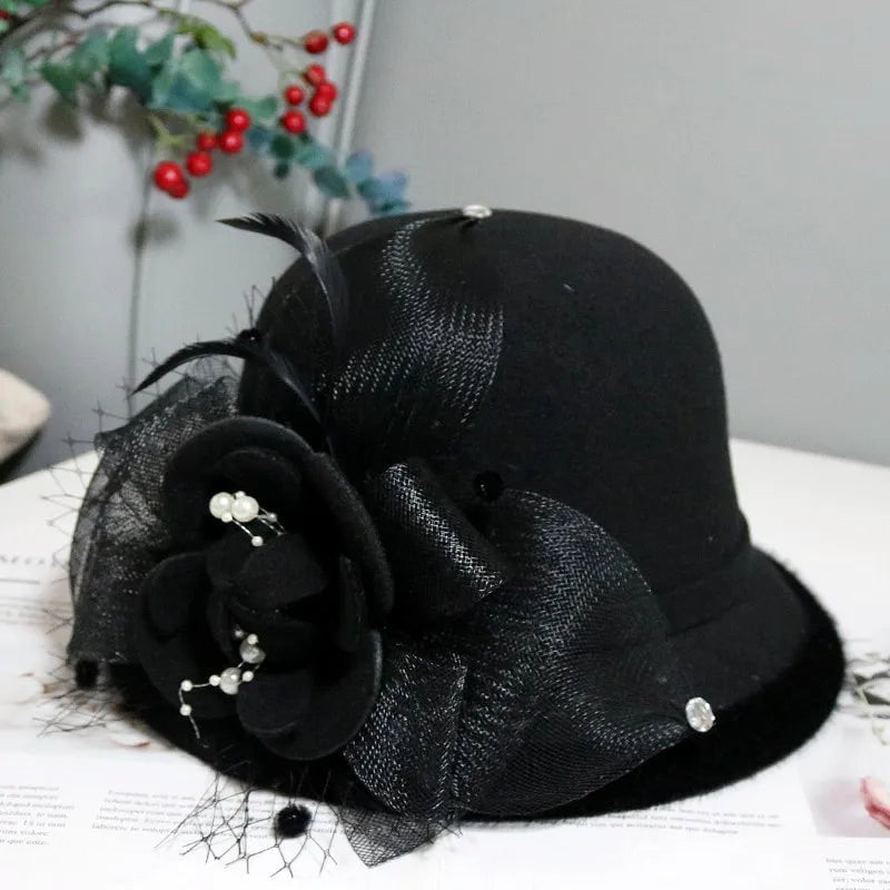 Dviejų atspalvių veltinio cloche skrybėlė