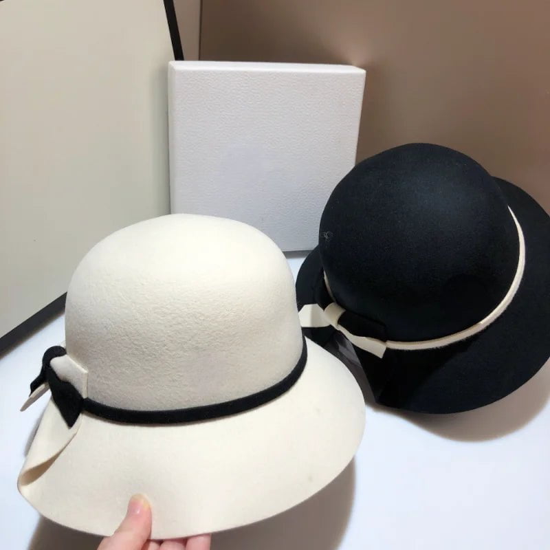 Australijos vilnos cloche kepurė