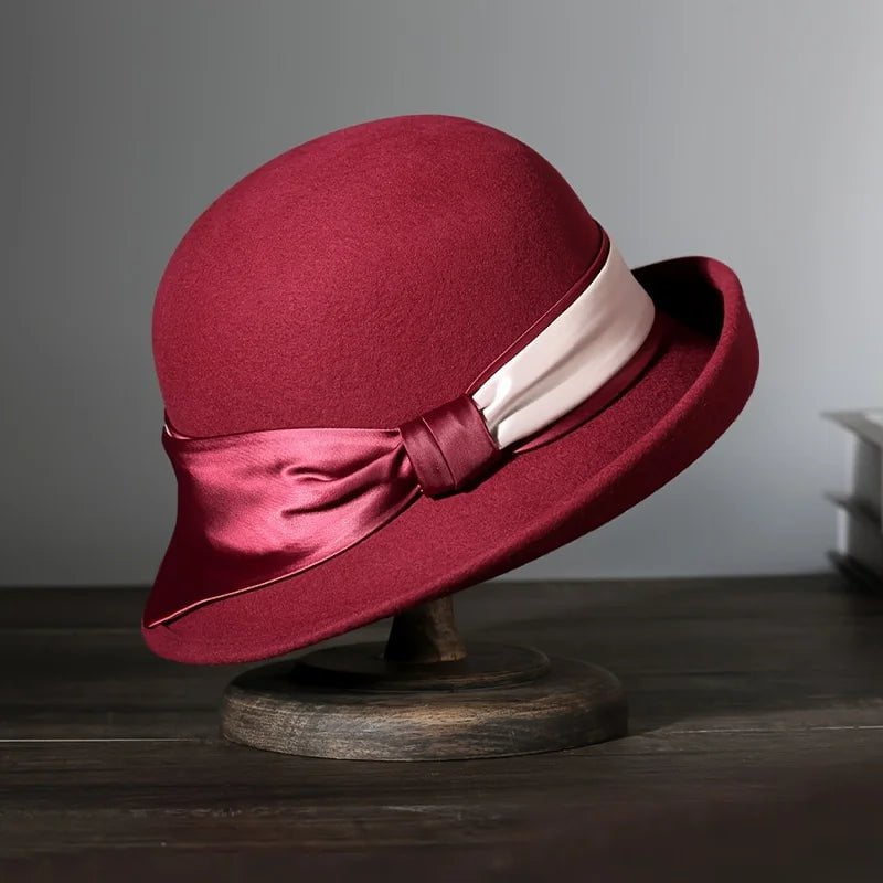 Iškilminga cloche skrybėlė