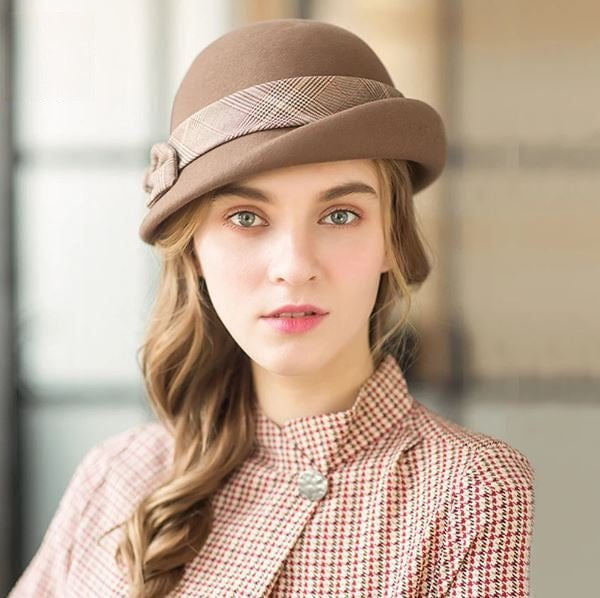 Vintažinė veltinio cloche kepurė