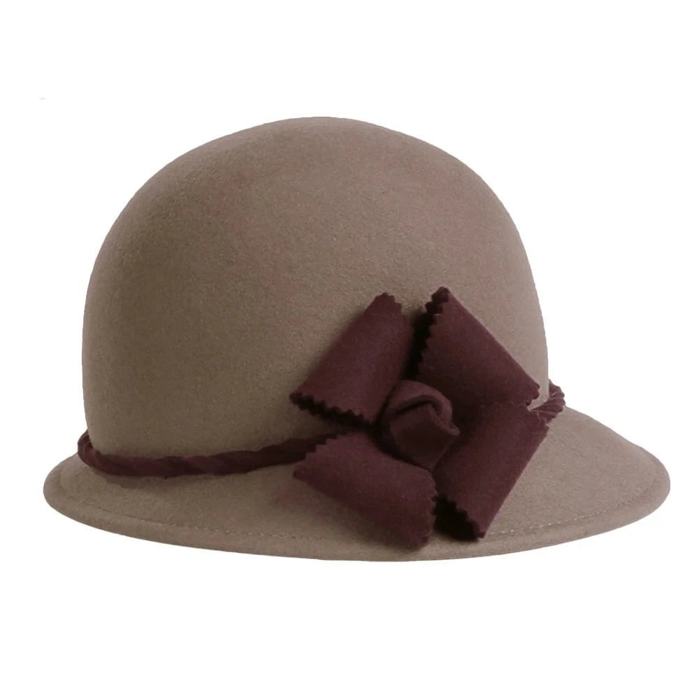 Veltinio skrybėlė “cloche