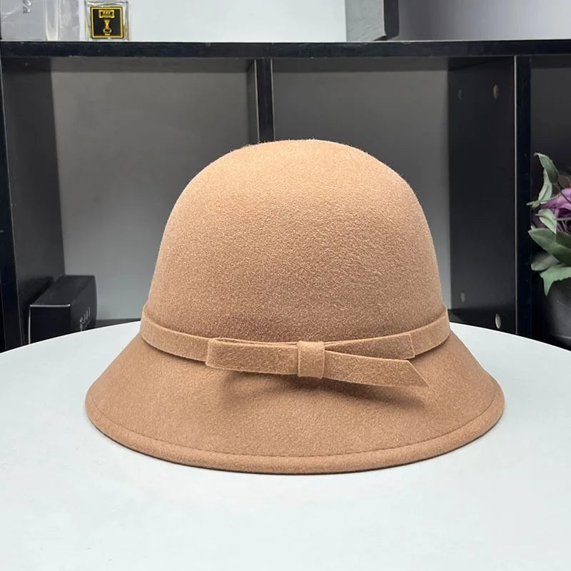 Minkšta veltinio cloche kepurė