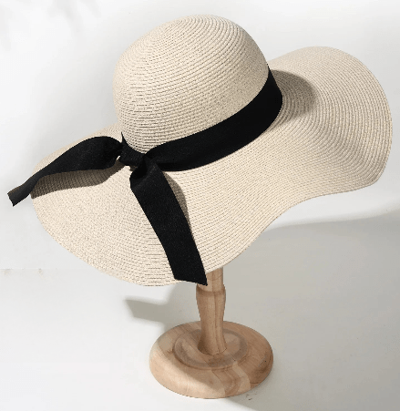 Elegantiška moteriška šiaudinė skrybėlė