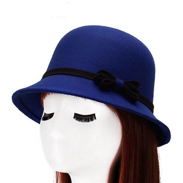 Fedora cloche skrybėlė