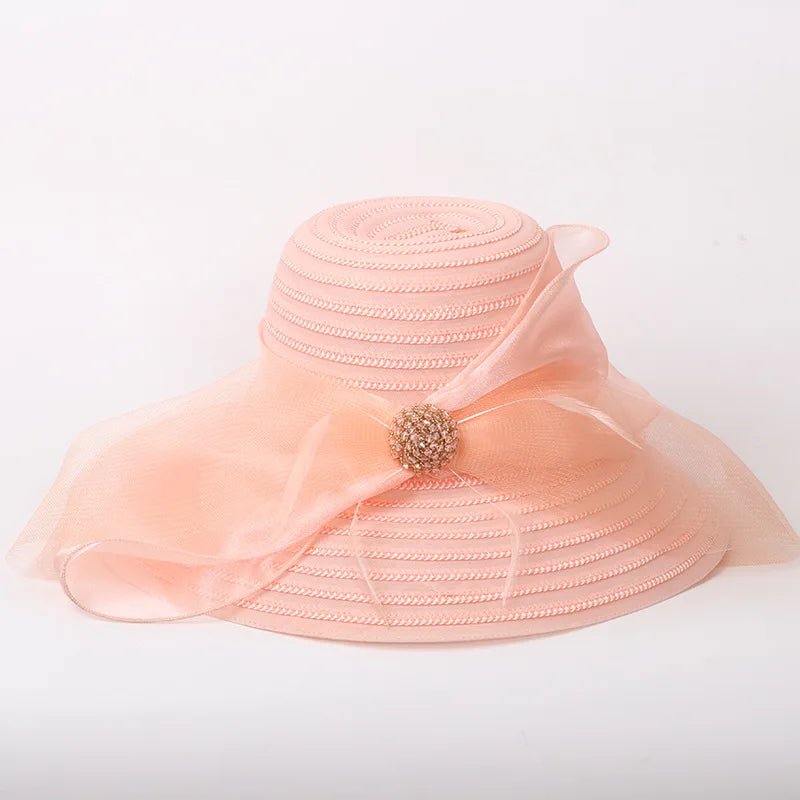 Elegantiška modernaus dizaino skrybėlaitė