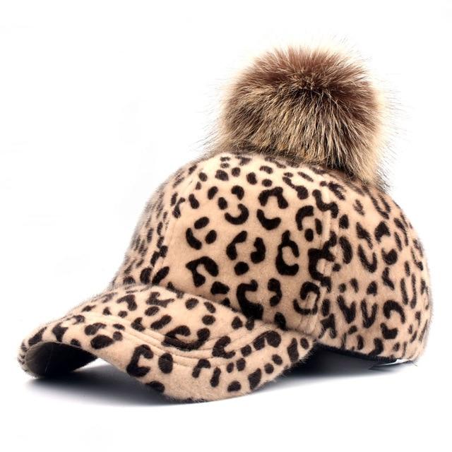 Moteriška leopardinė kepurė