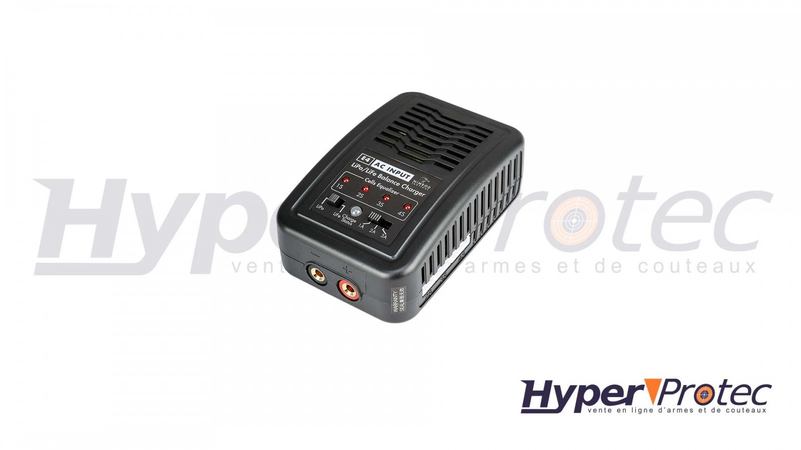 Зарядно устройство за батерии E4 LiPo/Life 3 А, 30 Вт Зарядно устройство за батерии E4 LiPo/Life 3 А, 30 Вт